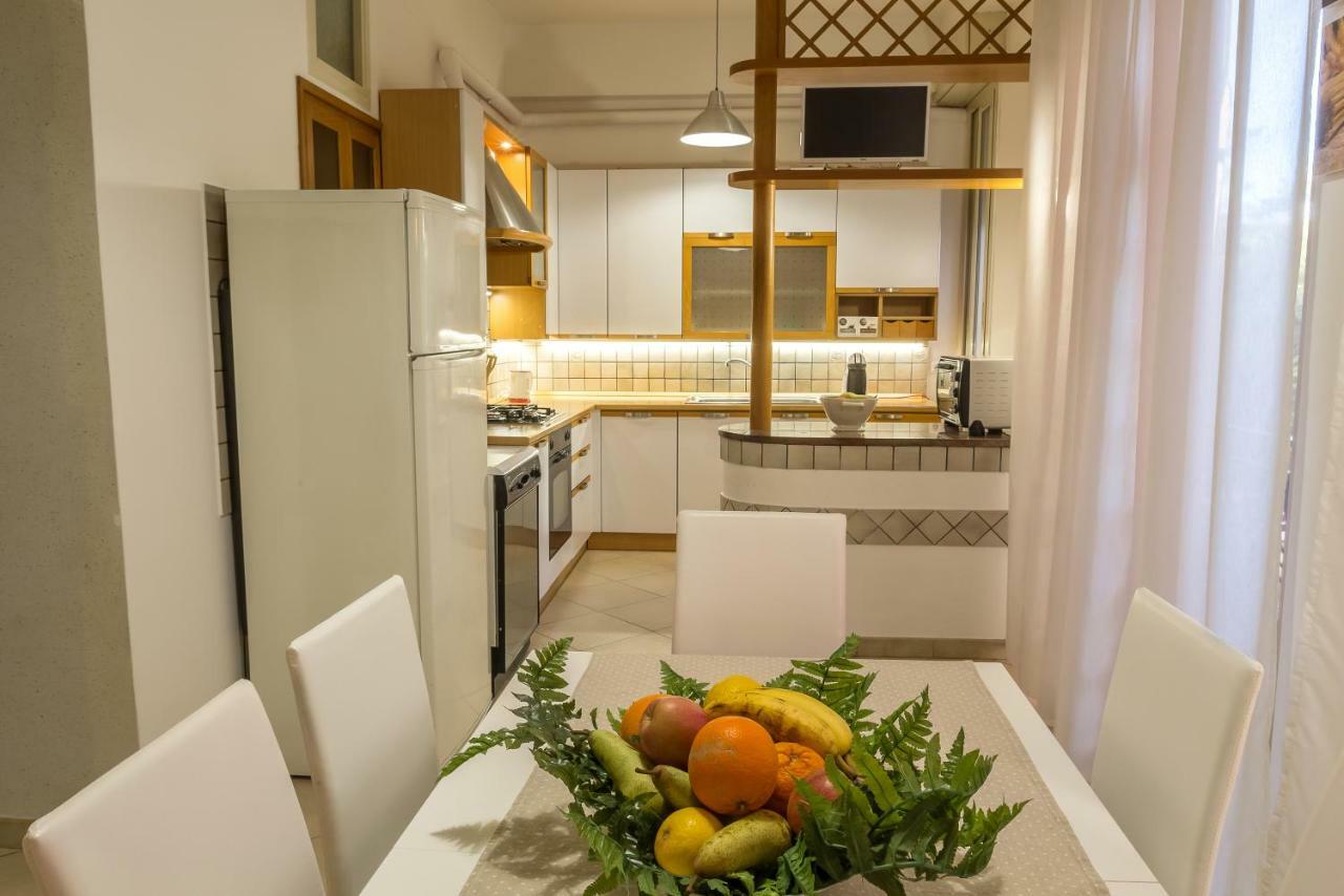 Casa Amica Apartment Giardini Naxos Bagian luar foto