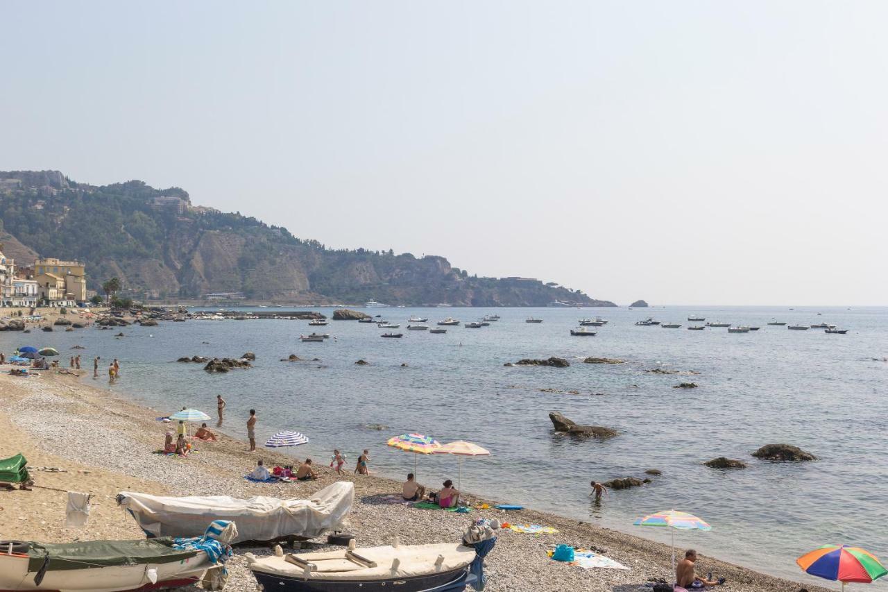 Casa Amica Apartment Giardini Naxos Bagian luar foto
