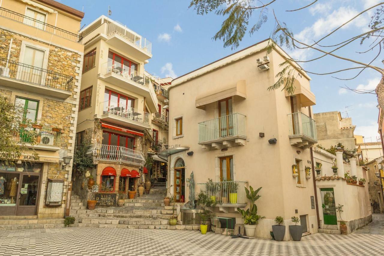 Casa Amica Apartment Giardini Naxos Bagian luar foto