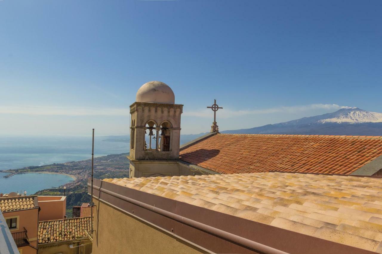 Casa Amica Apartment Giardini Naxos Bagian luar foto